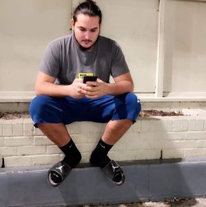 Meet your Posher, Dustin